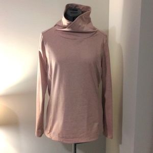 Apana Pullover Athletic Top